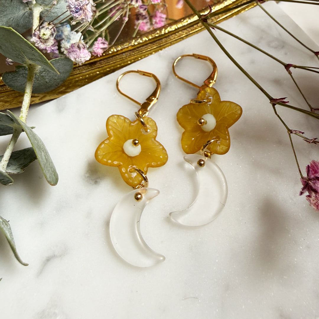 Amber Moon Blossoms
