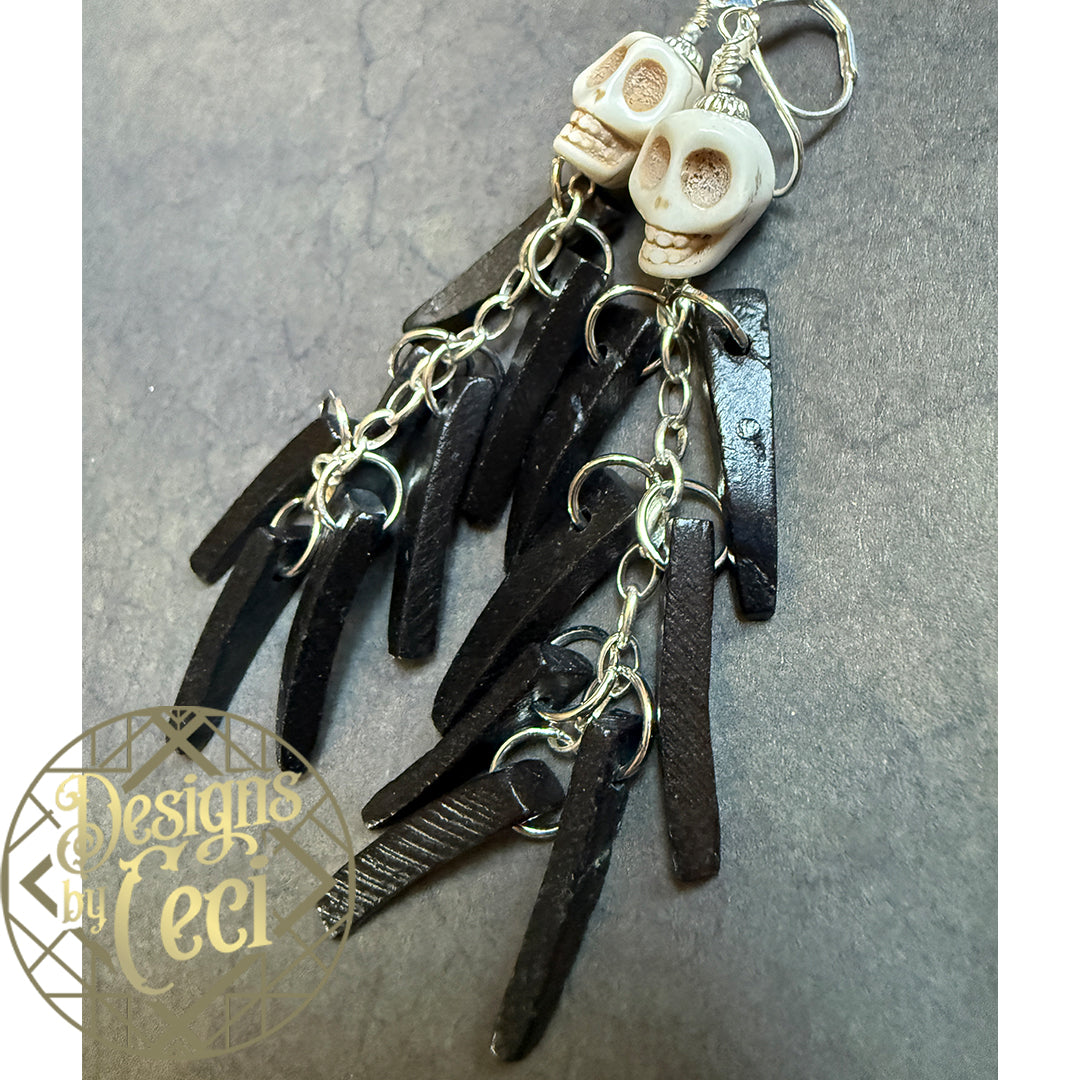 Skull Palm Fringe Earrings Black