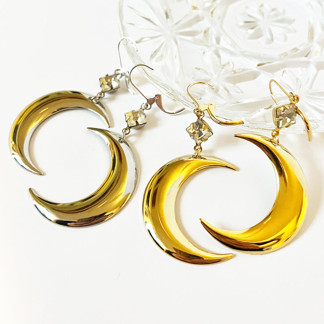 Crescent Moon Earrings Gold