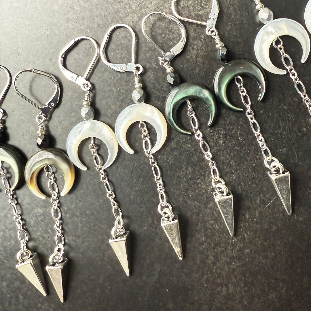 Pendulum Light Moon earrings