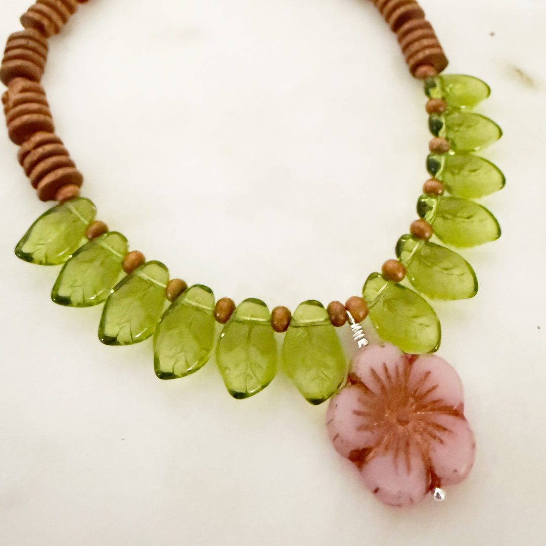 Island Flower necklace