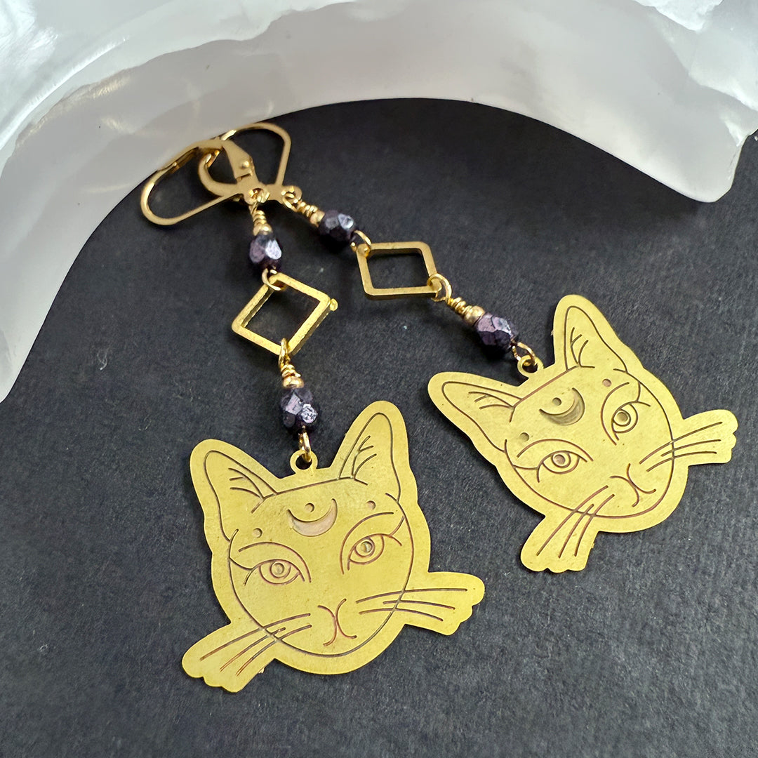 Lalu Cat Earring