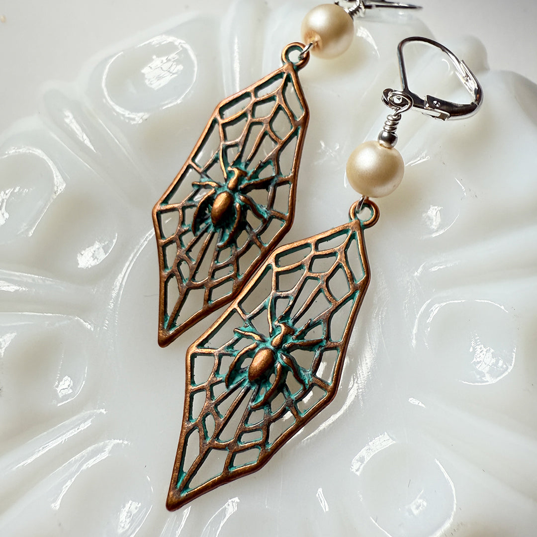 Webdrop Earrings Pearl