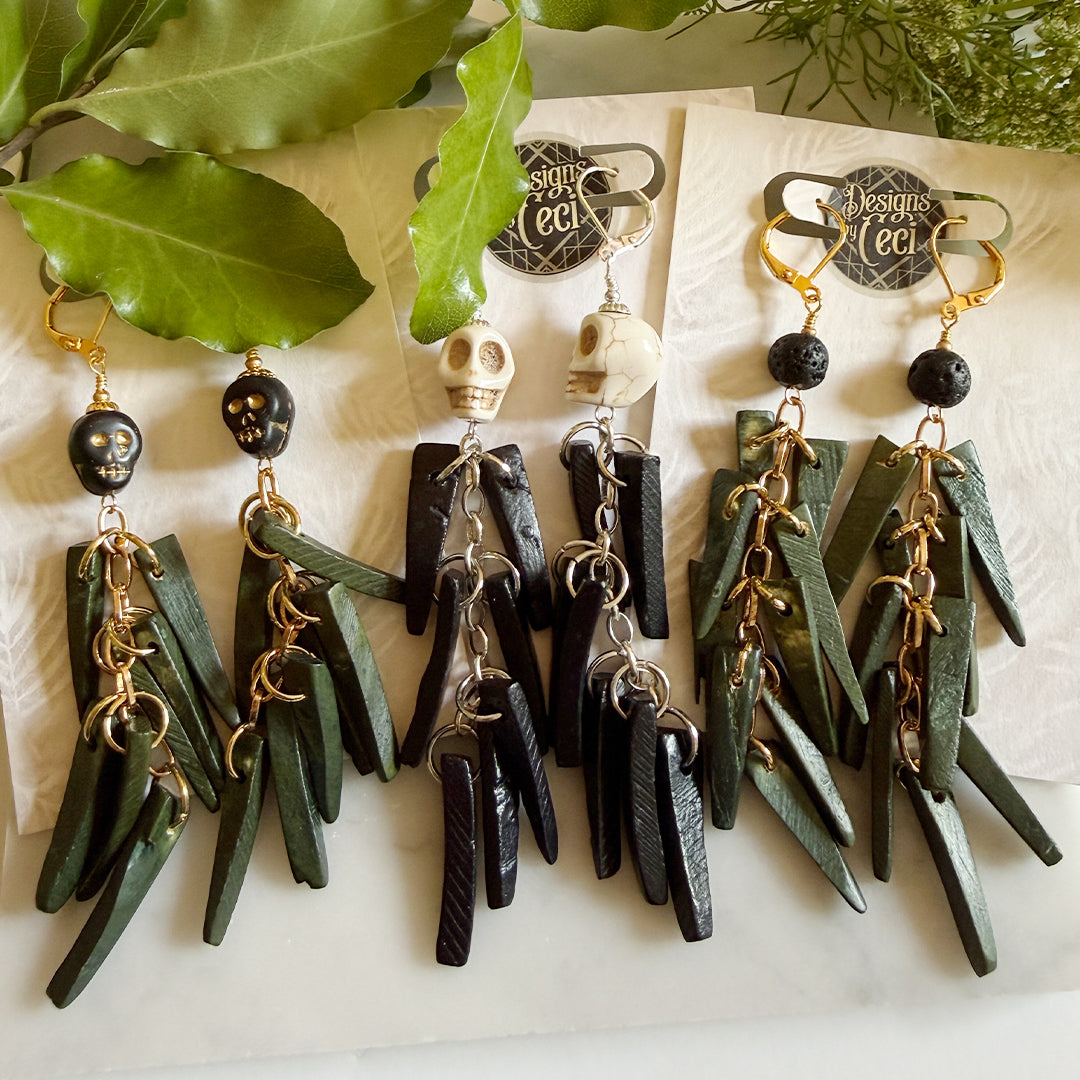 Skull Palm Fringe Earrings Black