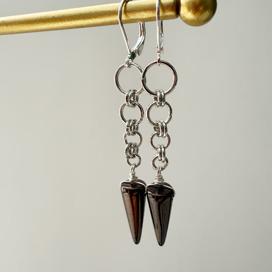 Thorn Earrings Garnet Silver