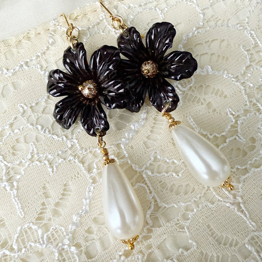 Marguerite Flower Earrings