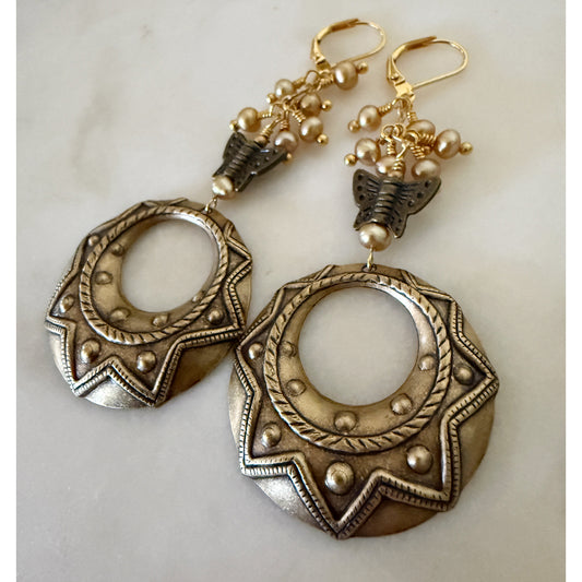 Mariposa Hoops