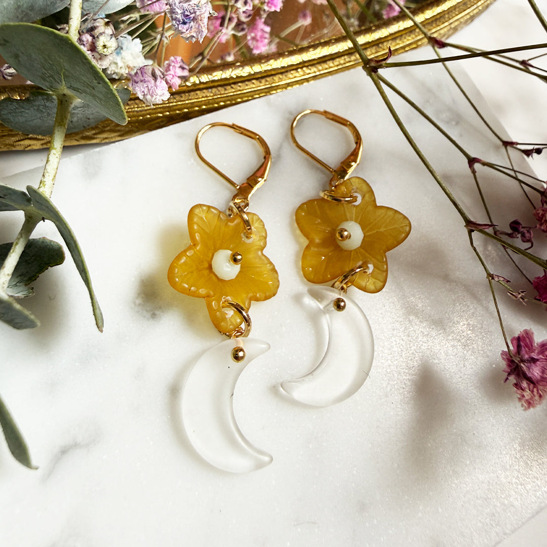 Amber Moon Blossoms