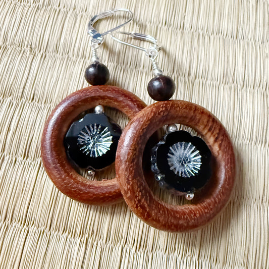 Bayong Wood Hibiscus Hoops (Silver)
