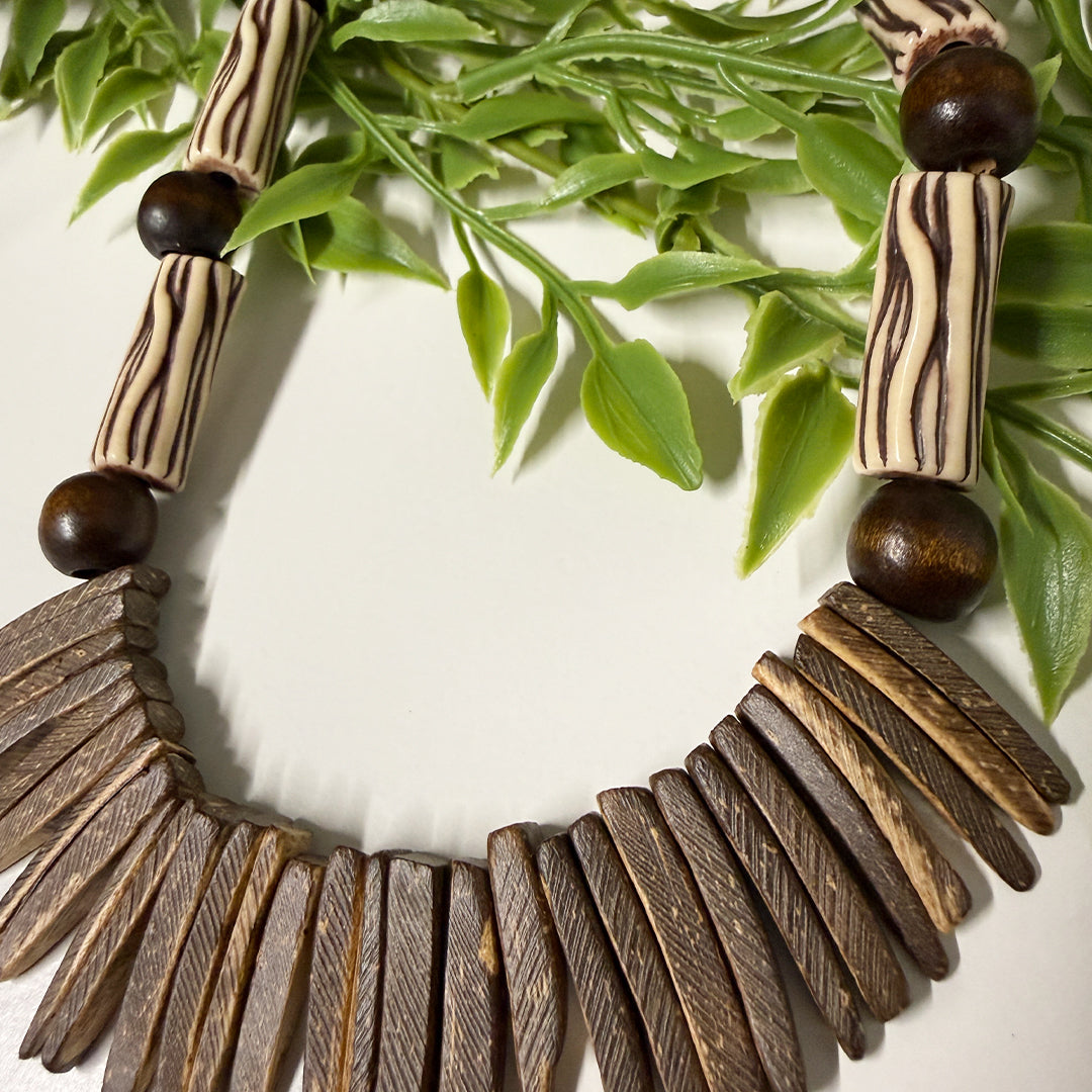 Huntress Tropical Necklace Coco
