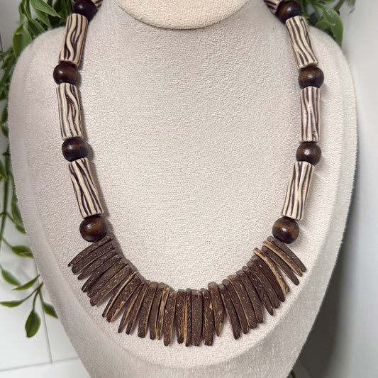 Huntress Tropical Necklace Coco