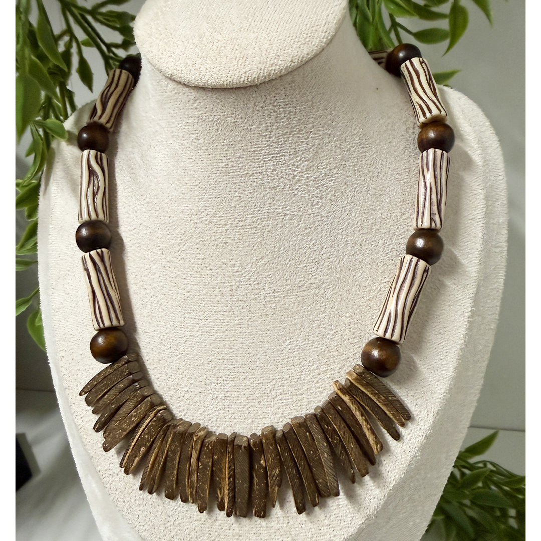 Huntress Tropical Necklace Coco