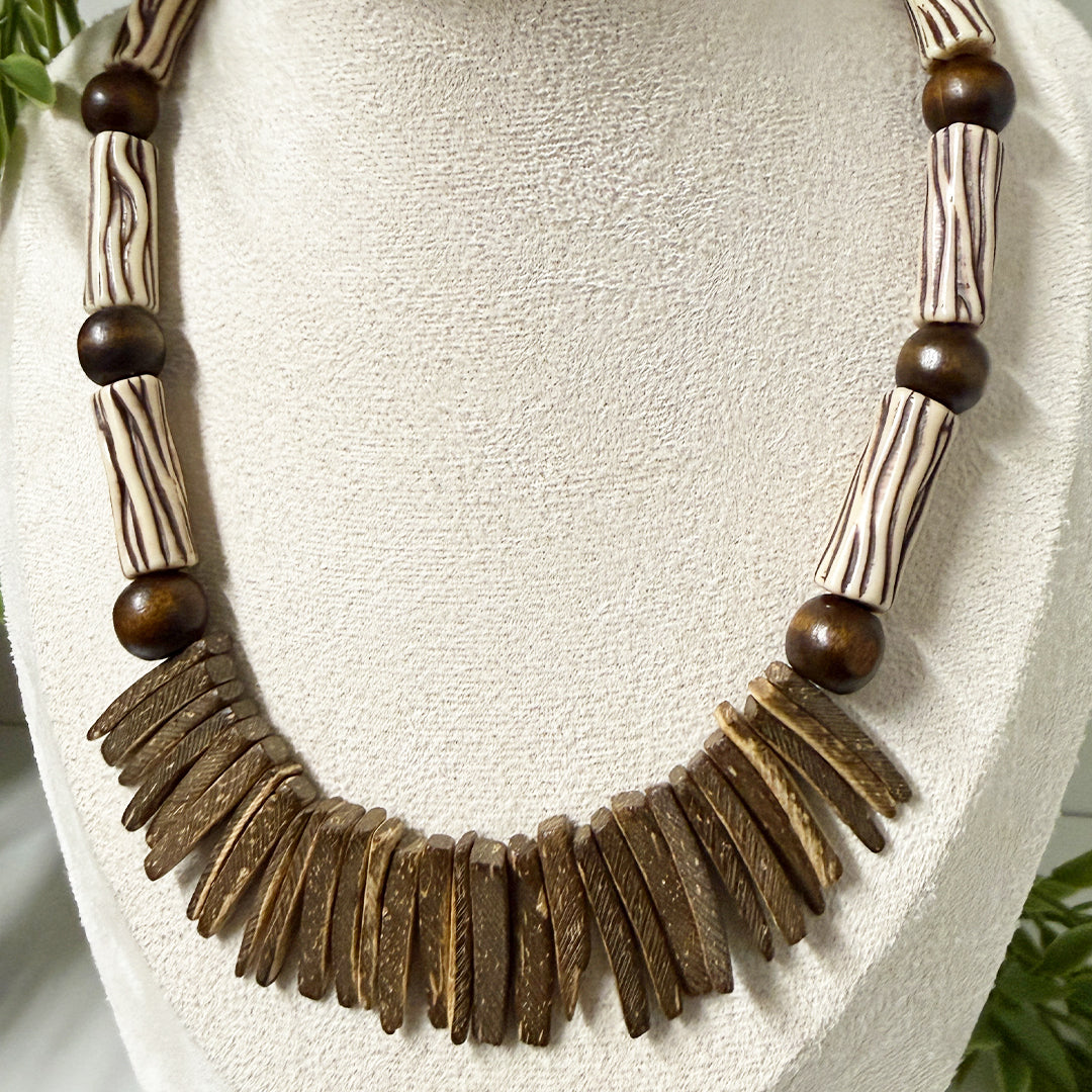 Huntress Tropical Necklace Coco