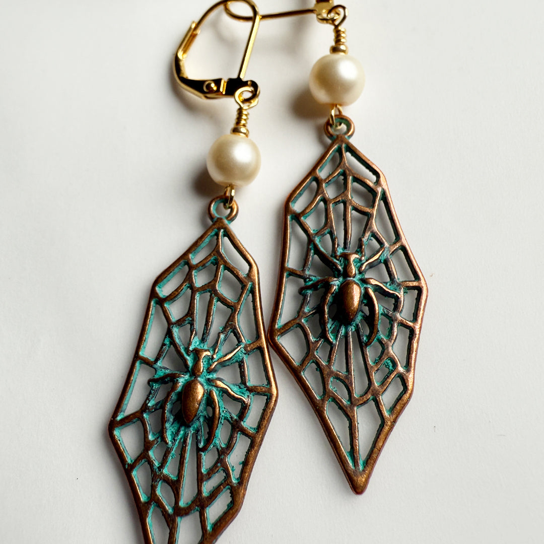 Webdrop Earrings Pearl