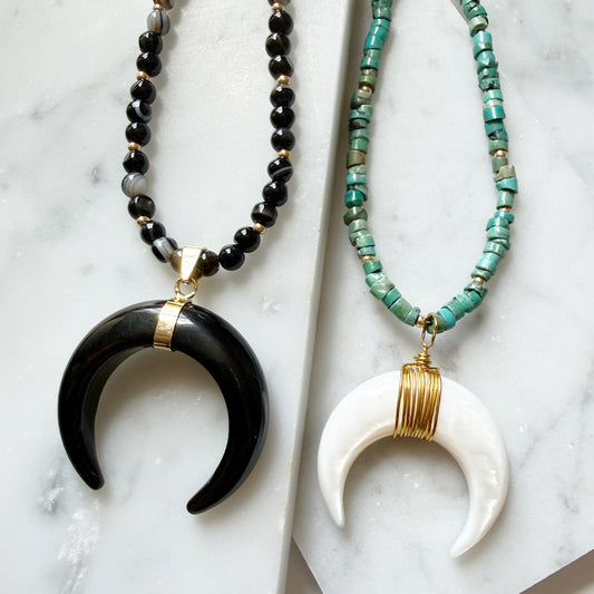 Crescent Horn Beaded Necklace BLACK