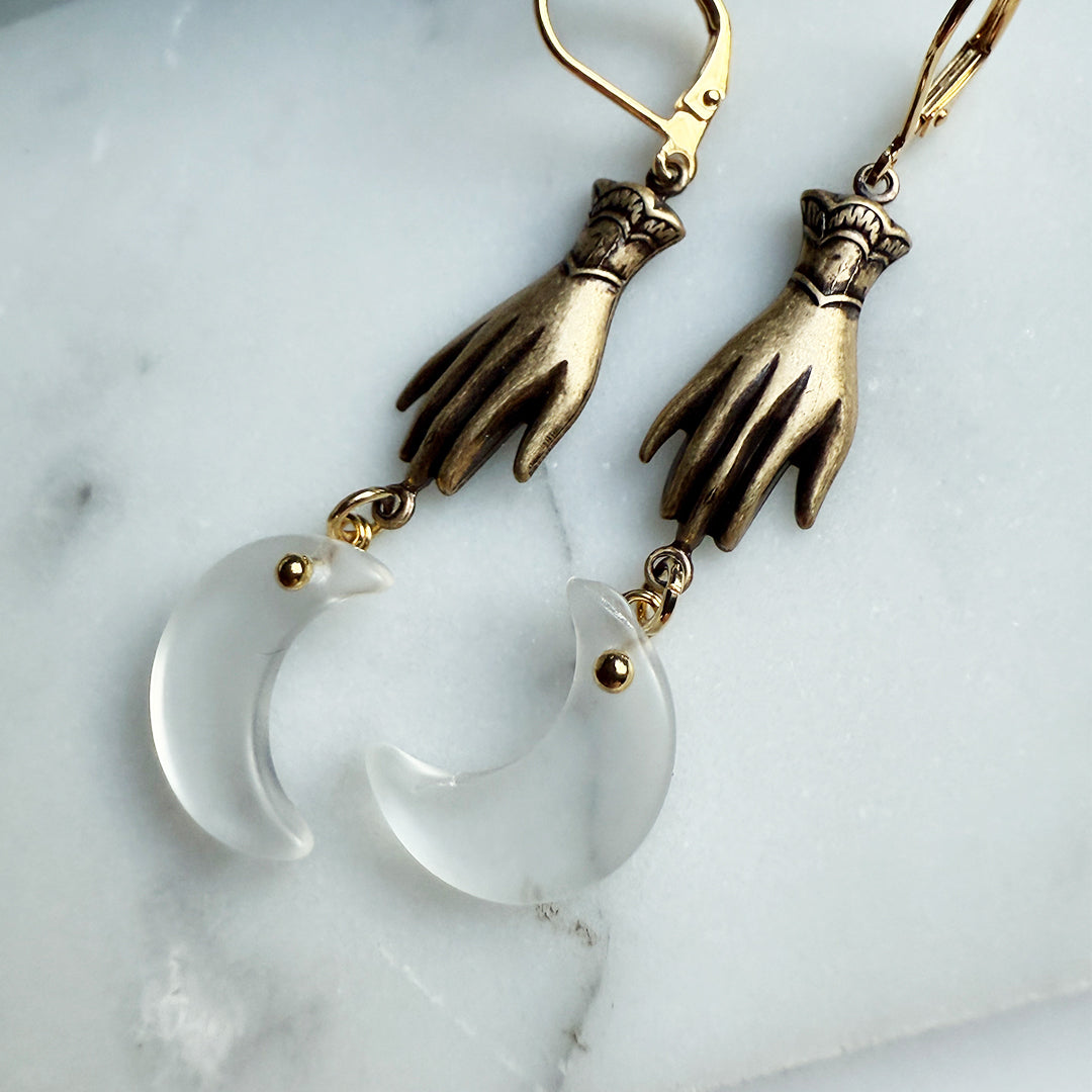 Lunas Embrace Earrings GOLD